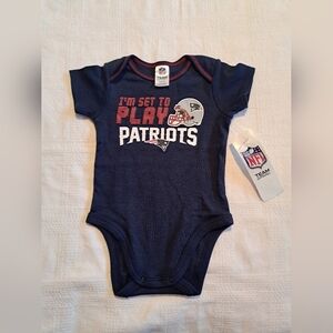 New England Patriots boys 3-6 months blue bodysuit. NWT